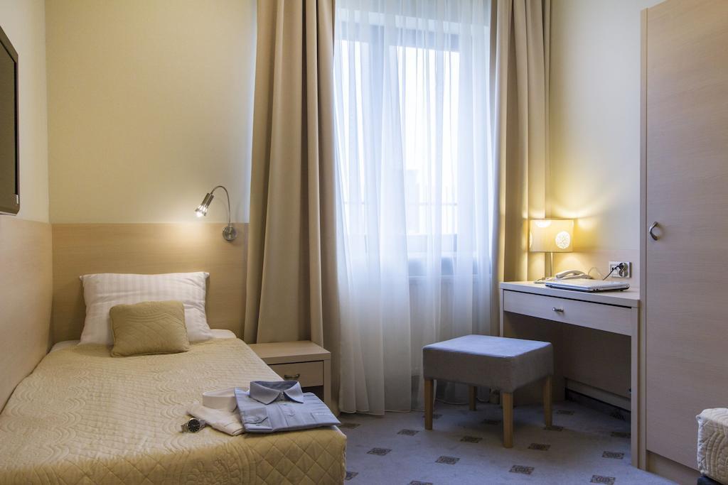 Świdnik Hotel Notabene الغرفة الصورة